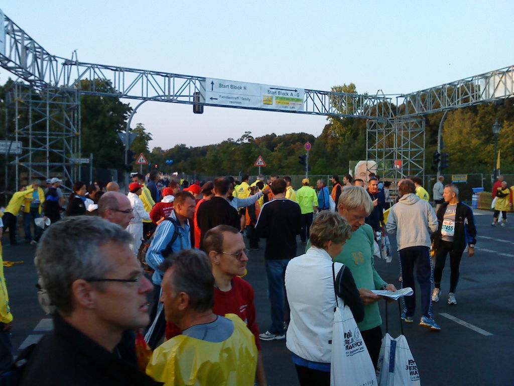 gal/BerlinMarathon_2009/BerlinMarathon2009 2009-09-20 07-37-45.jpg